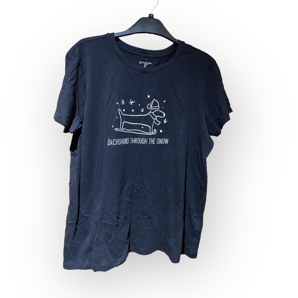 Tops - sausage dog Dachshund christmas t-shirt size Medium 12/14 / new / gift daxie